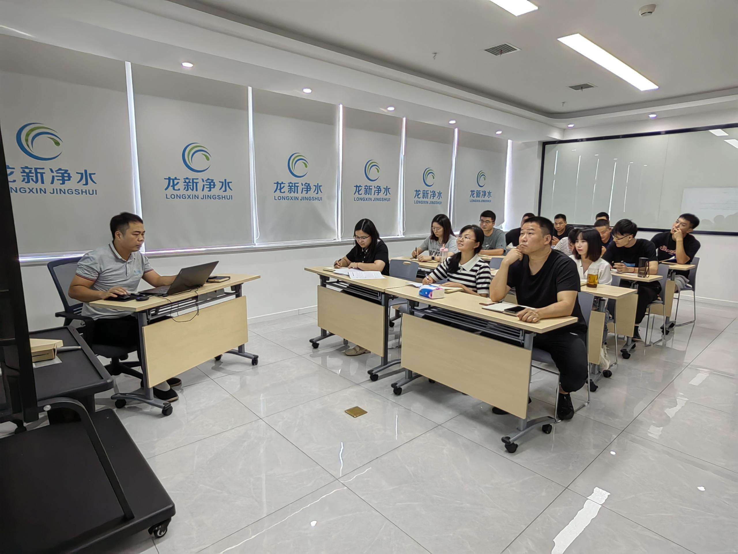 【龍新培訓(xùn)】學(xué)習(xí)正當(dāng)時(shí)，奮楫篤行之